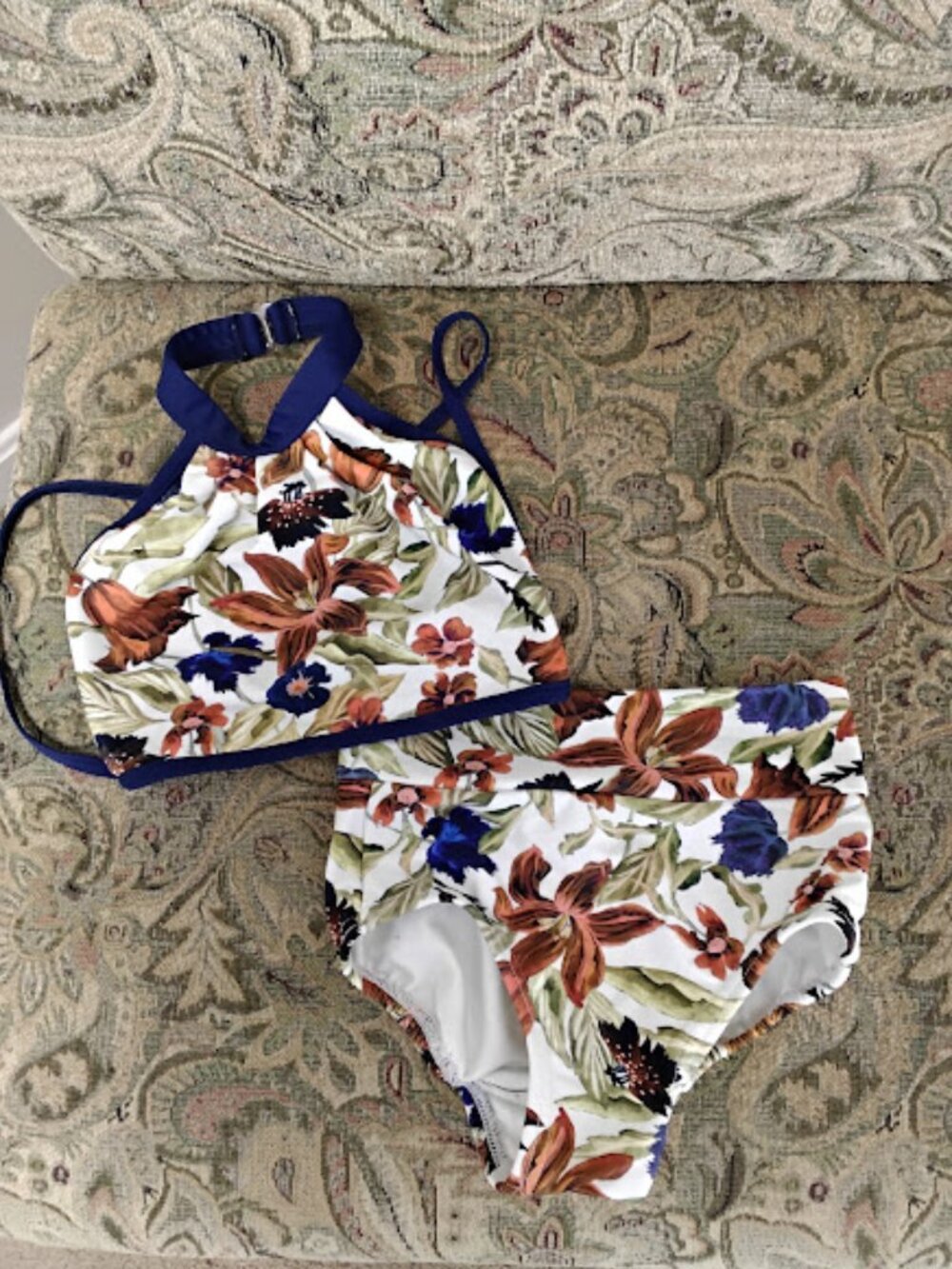 Details Dancewear floral print set